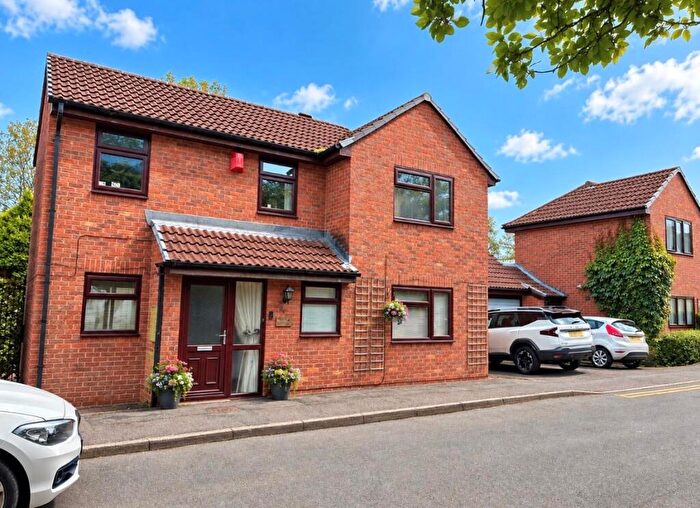 3 Bedroom Detached House To Rent In Mill Lane, Fazeley, B78