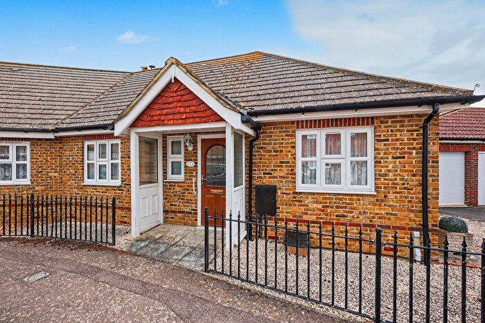 2 Bedroom Semi-Detached Bungalow For Sale In Sharfleet Crescent, Iwade, Sittingbourne, ME9