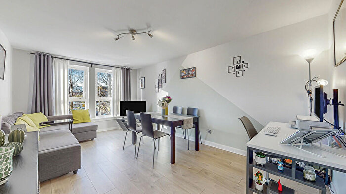 1 Bedroom Flat For Sale In Anderson Street, Partick, G11