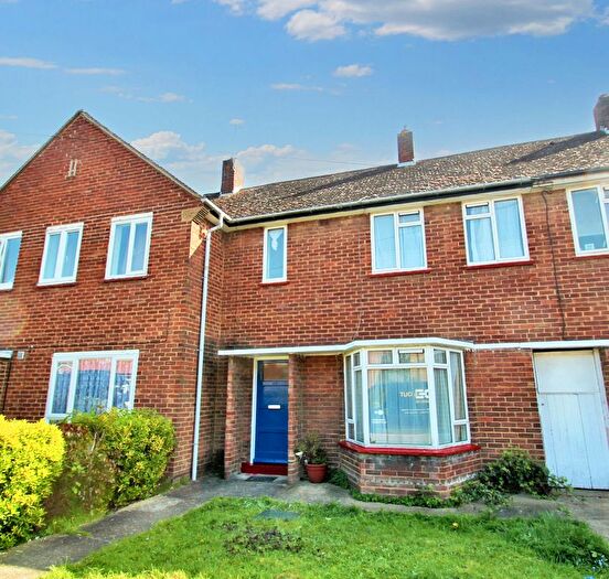 3 Bedroom Terraced House To Rent In The Dingle, Uxbridge, UB10