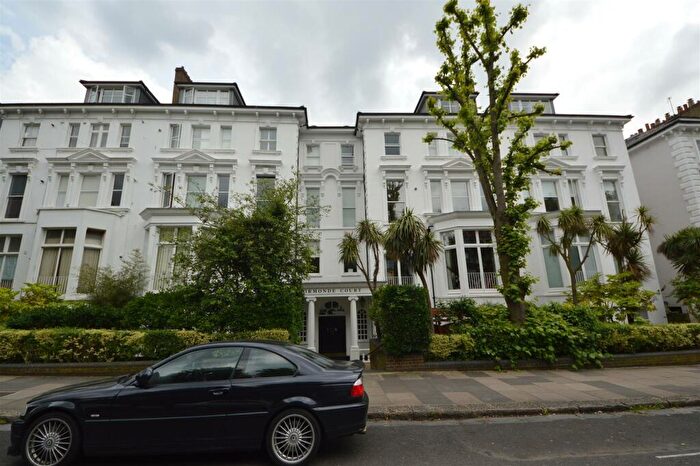 1 Bedroom Flat To Rent In Ormonde Court, Belsize Grove, NW3