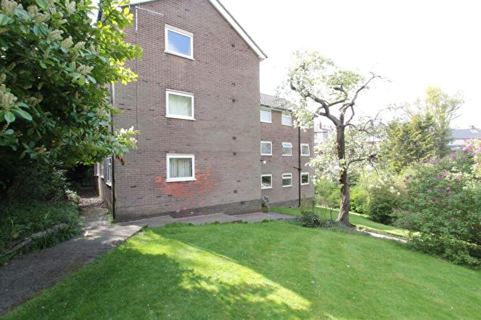 2 Bedroom Flat To Rent In Dobbin Hill, Sheffield, S11