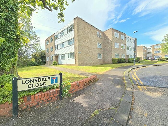 2 Bedroom Flat For Sale In Lonsdale Close, Pinner, HA5