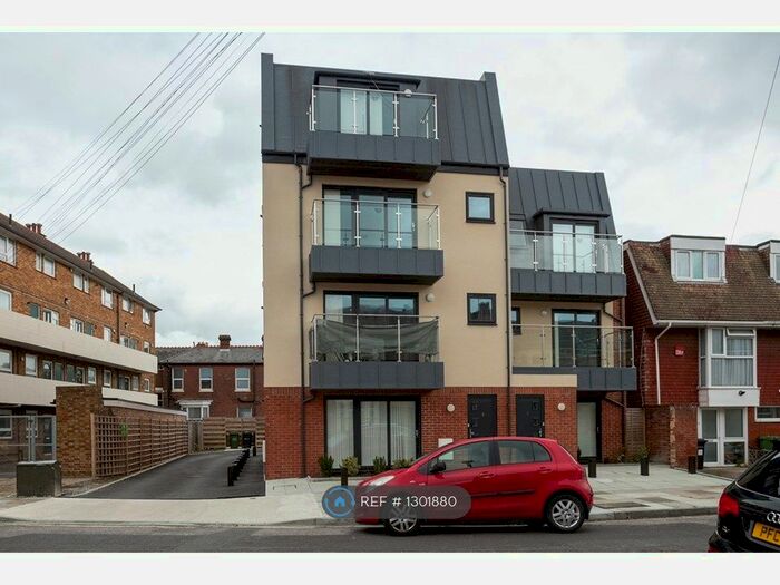 1 Bedroom Flat To Rent In St Chad's Avenue, Portsmouth PO2
