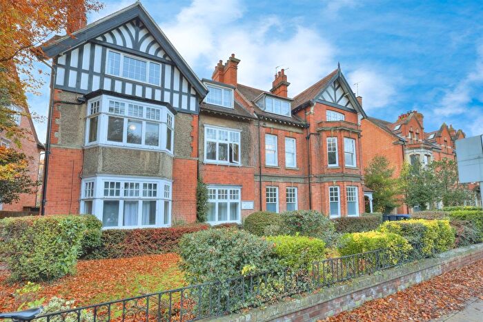 1 Bedroom Flat For Sale In Wellingborough Road, Northampton, NN1