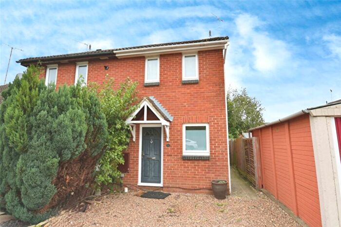 2 Bedroom House To Rent In Ash Close, Aylesbury, HP20