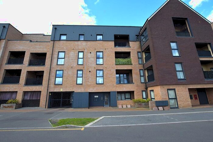 1 Bedroom Flat To Rent In Royal Anglian Way, Dagenham, RM8