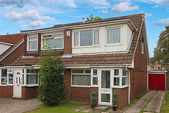 3 Bedroom Semi-Detached House To Rent In Goodwood, Killingworth, NE12