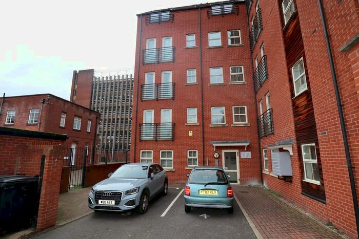 2 Bedroom Flat To Rent In Wesleyan Court, Lincoln, LN2