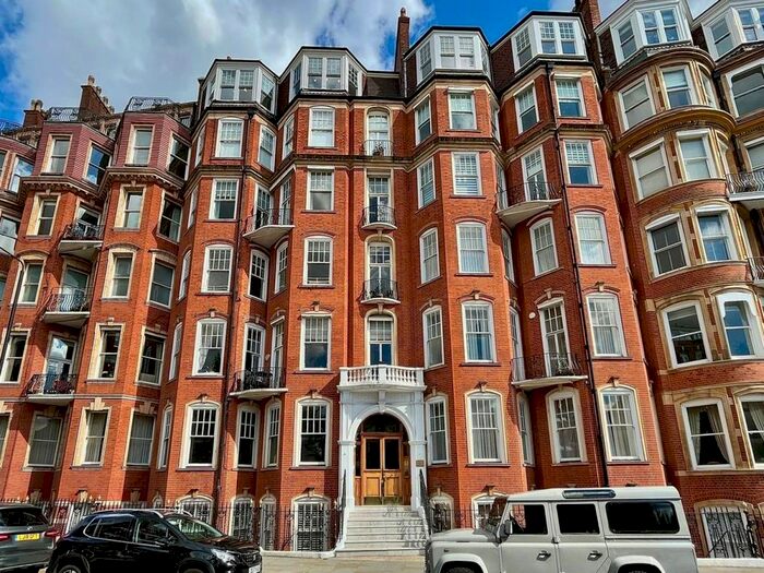 3 Bedroom Flat To Rent In London, Earl's Court, United Kingdom, SW5
