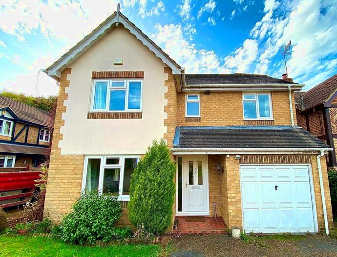 4 Bedroom Detached House To Rent In Aldridge Park, Winkfield Row, Bracknell, Berkshire, RG42