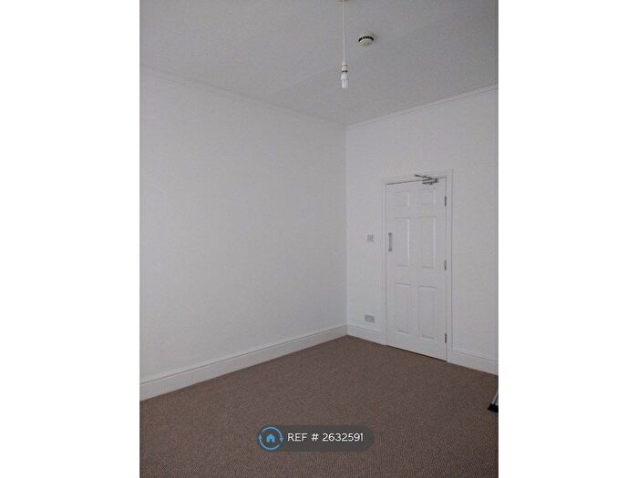 1 Bedroom Flat To Rent In Salisbury Road, Manchester, M21