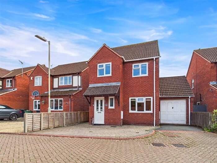 3 Bedroom Detached House For Sale In Ardea Close, Quedgeley, Gloucester, Gloucestershire, GL2