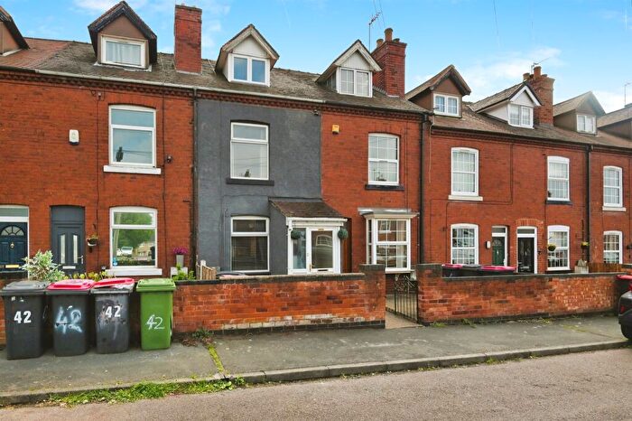 3 Bedroom Town House For Sale In Piccadilly, Tamworth, B78