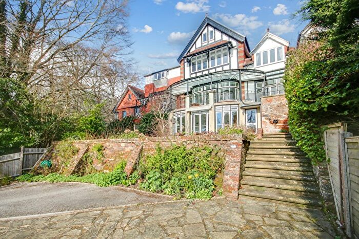 4 Bedroom Property For Sale In Swissland Hill, Dormans Park, East Grinstead, RH19