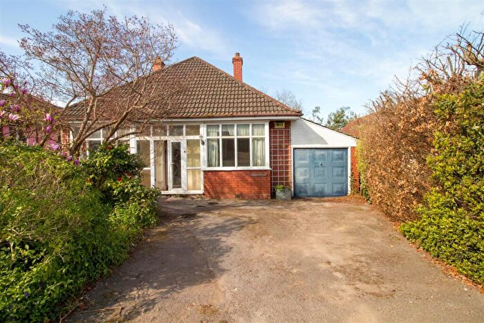 3 Bedroom Bungalow For Sale In Wellsway, Keynsham, BS31