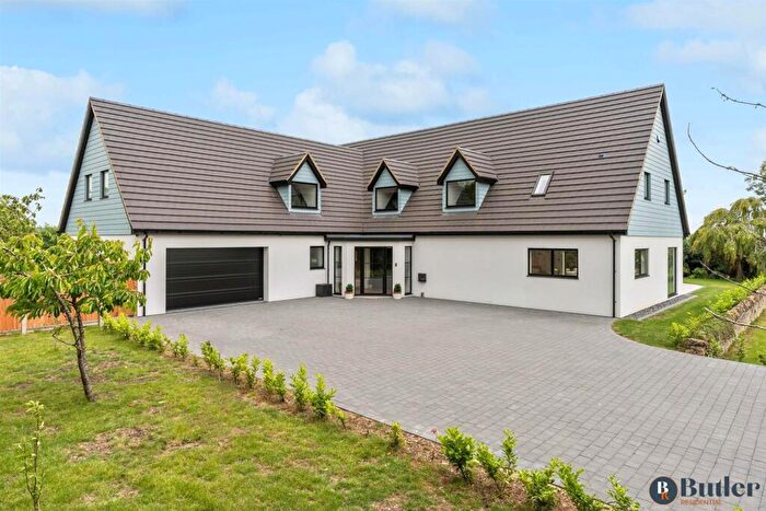 5 Bedroom Detached House For Sale In Wintringham, St. Neots, PE19