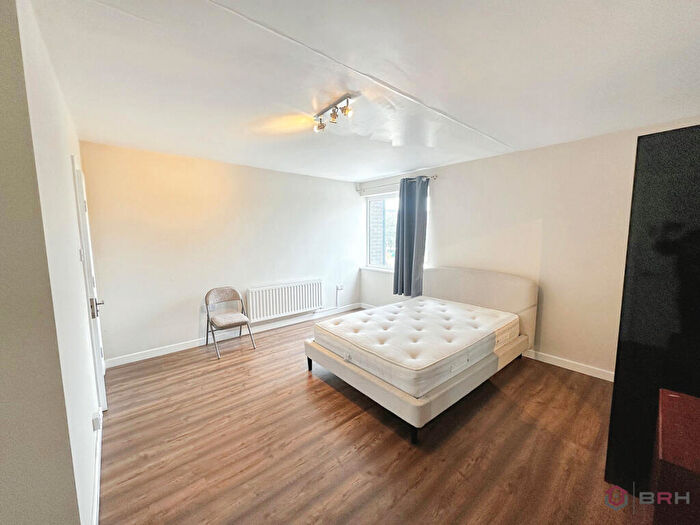 1 Bedroom Apartment To Rent In Corporation Street, Rotherham, S60
