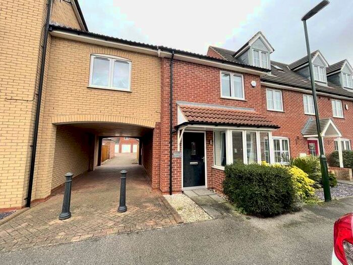 4 Bedroom Property To Rent In Harrow Lane, Scartho, DN33