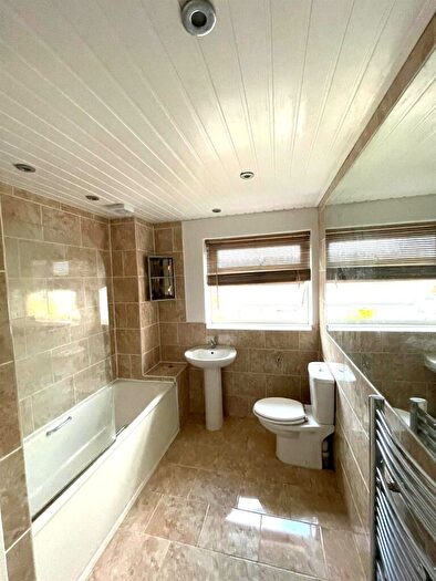 4 Bedroom Terraced House For Sale In The Spinney, Waterlooville, PO8