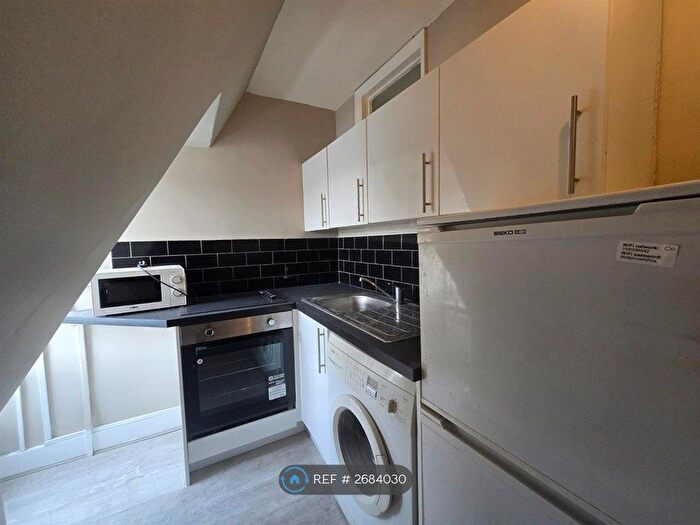 1 Bedroom Flat To Rent In Beulah Road, Thornton Heath, CR7