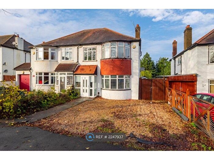 4 Bedroom Semi-Detached House To Rent In Alberta Avenue, Cheam, Sutton, SM1