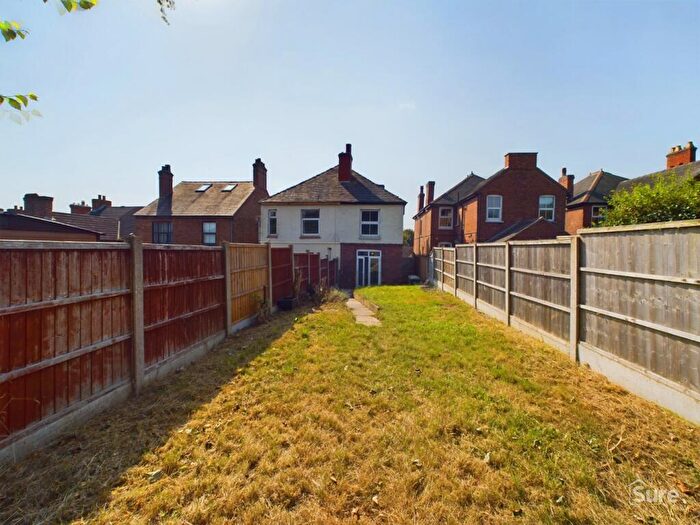 3 Bedroom Semi-Detached House To Rent In Sunnyside, Newhall, Swadlincote, Derbyshire, DE11