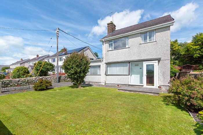 3 Bedroom Detached House For Sale In Ystad Coetmor, Bethesda, Gwynedd, LL57