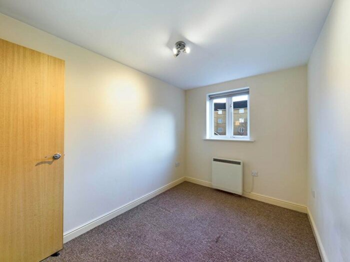 1 Bedroom Flat To Rent In Heath Court, New Eltham, London, SE9