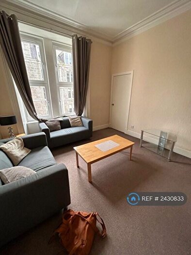 2 Bedroom Flat To Rent In F, Aberdeen, AB25
