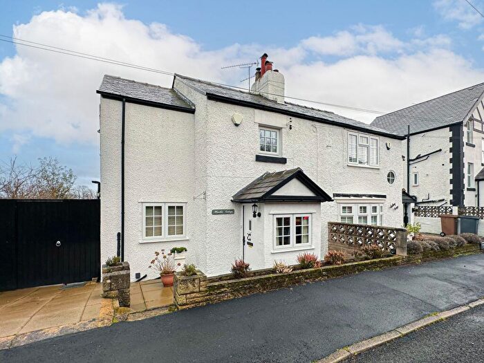 3 Bedroom Semi Detached House For Sale In Hillside Road, Heswall, CH60