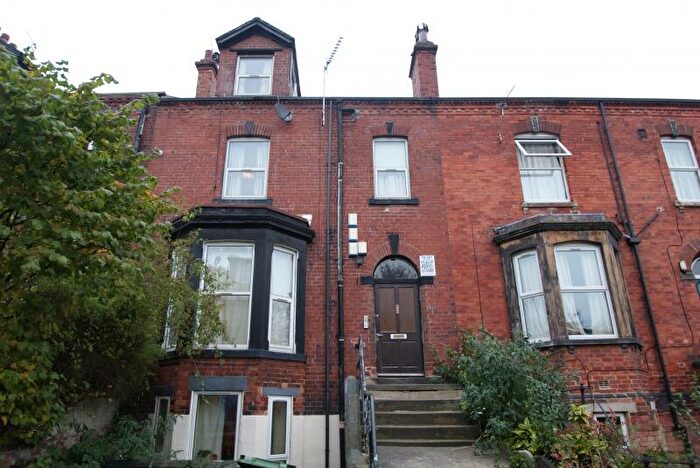 2 Bedroom Terraced House To Rent In Regent Park Terrace, Hyde Park, Leeds, LS6