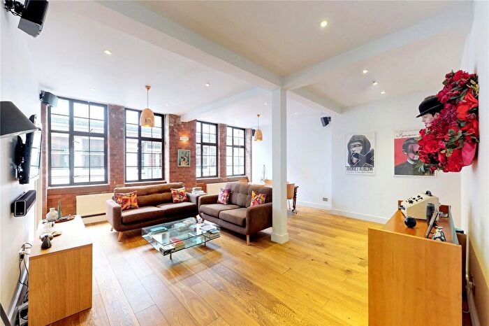 2 Bedroom Flat To Rent In Shepherdess Walk, London, N1