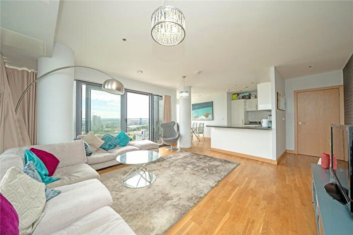 3 Bedroom Apartment To Rent In River Heights, High Street, Stratford, London, E15