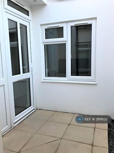 1 Bedroom Flat To Rent In Boundary Road, Hove, BN3