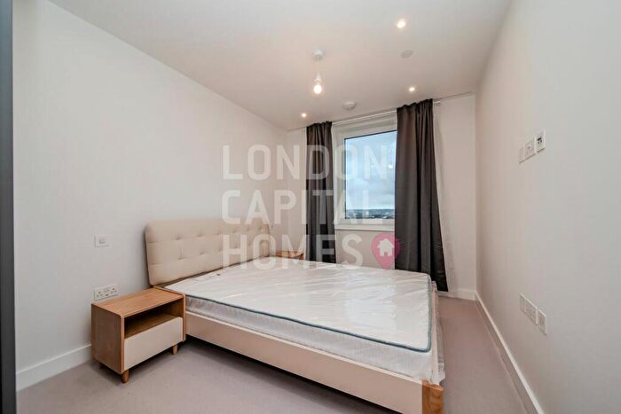 2 Bedroom Apartment To Rent In Grand Central Apartments, Brill Place, London, NW1