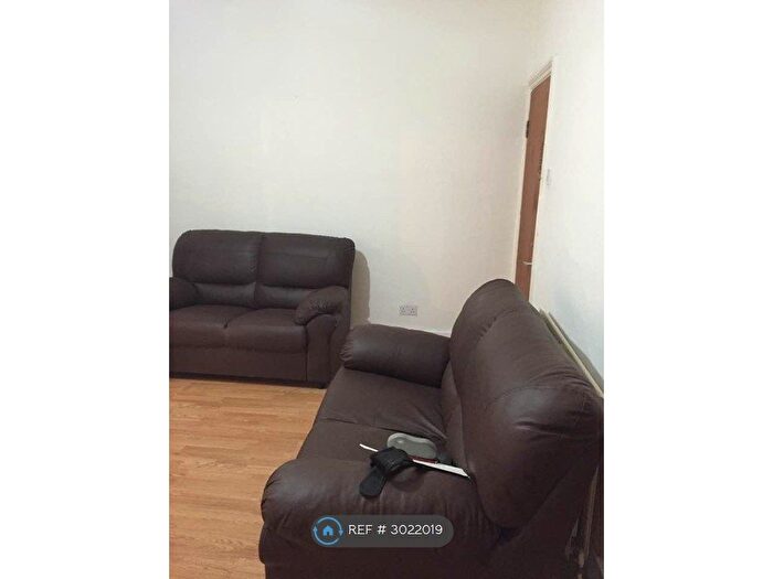 1 Bedroom Flat To Rent In Kingsley Road, Hounslow, TW3