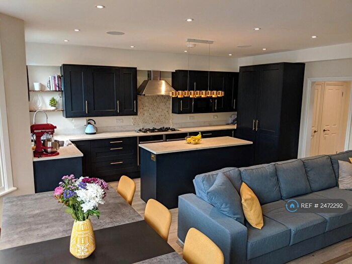 3 Bedroom Maisonette To Rent In Fordwych Road, London, NW2