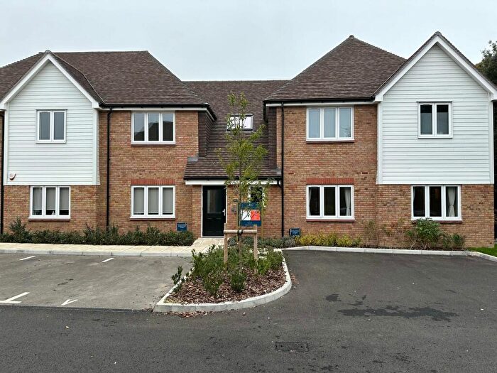 1 Bedroom Flat To Rent In Kings Close, Broadstairs, CT10