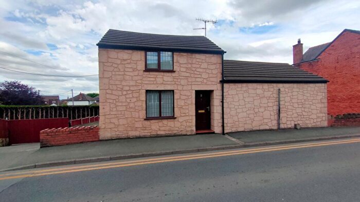 3 Bedroom Detached House For Sale In High Street, Johnstown, Wrexham, LL14