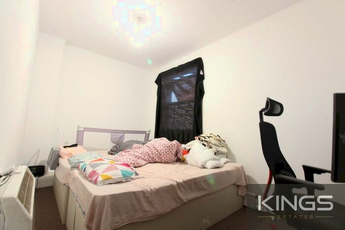 2 Bedroom Flat To Rent In Terminus Terrace, Southampton, SO14