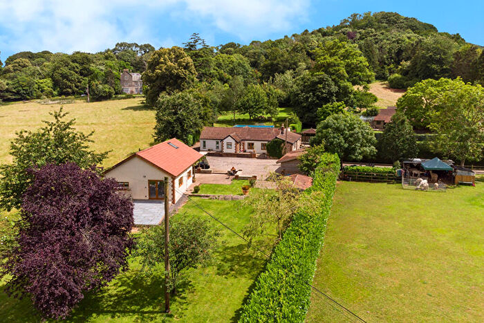 5 Bedroom Barn Conversion For Sale In Plunder Street, Bristol, BS49