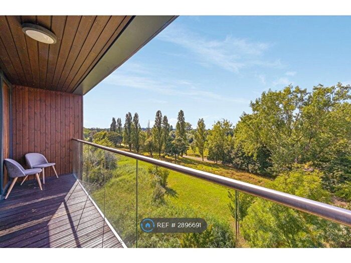 2 Bedroom Flat To Rent In Embry Road, London, SE9