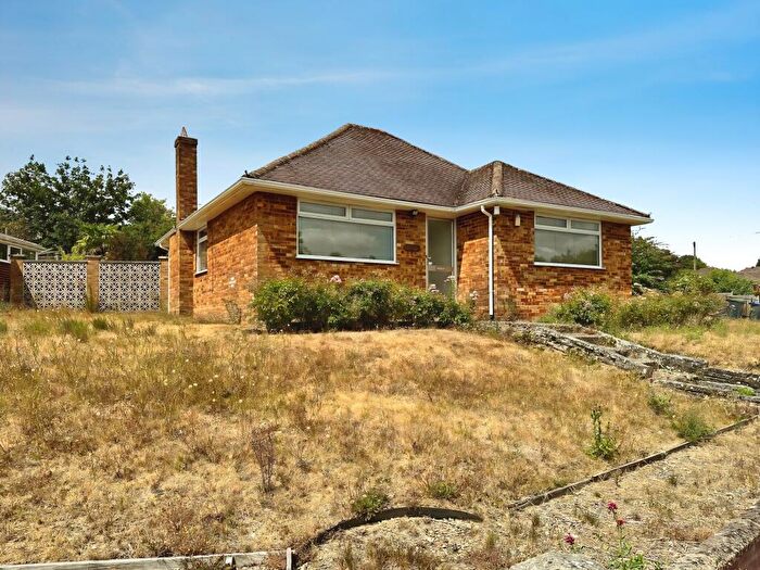 3 Bedroom Bungalow To Rent In Balmoral Road, Salisbury, SP1