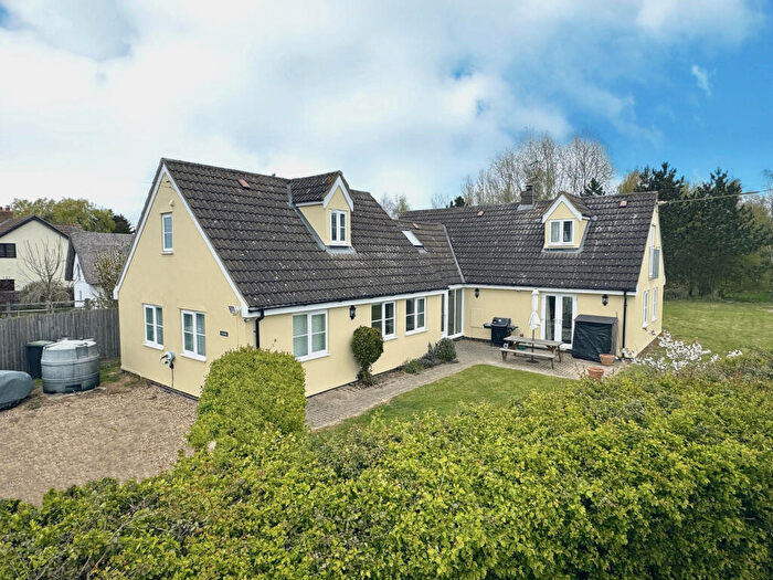 5 Bedroom Detached House For Sale In Moats Tye, Combs, Stowmarket, IP14