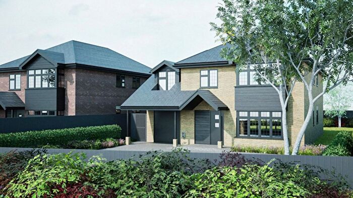 4 Bedroom Detached House For Sale In Hooley Drive, Rayleigh, SS6