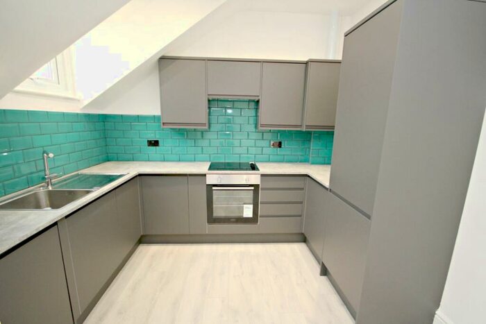 1 Bedroom Flat To Rent In Chatsworth Road, Willesden Green, NW2