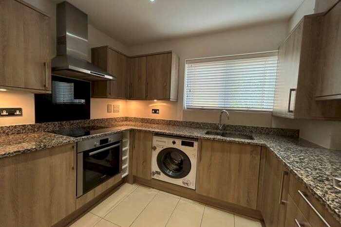 4 Bedroom Property To Rent In Caldwell Close, London, SE18