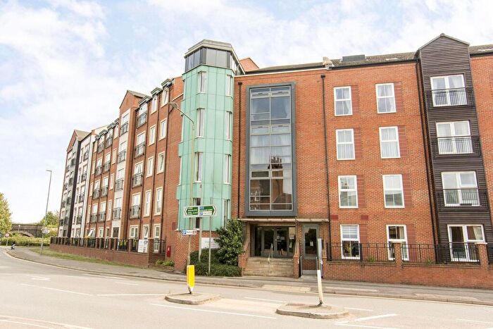 2 Bedroom Flat For Sale In St. Marys Road, Market Harborough, LE16