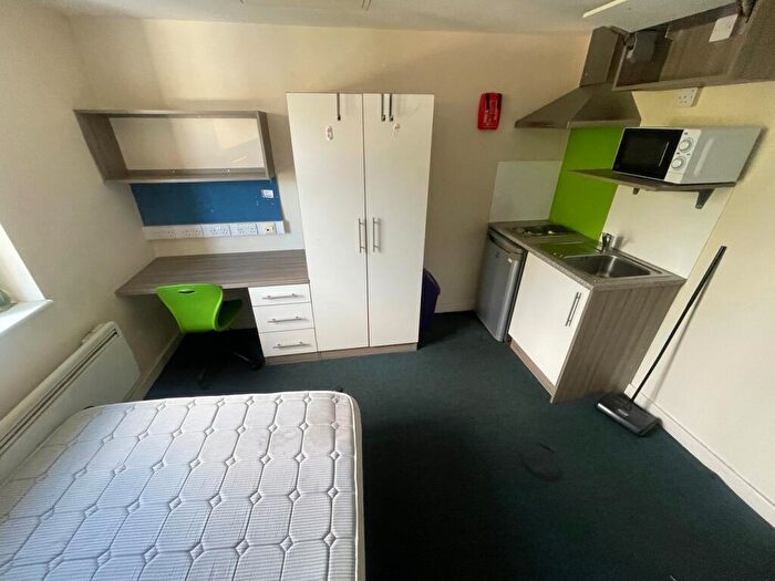 Studio To Rent In Bridge Road, Birmingham, B8